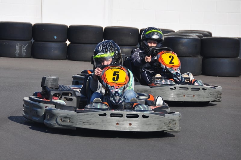 Karting électrique vs thermique : découvrez les différences clés en 2026